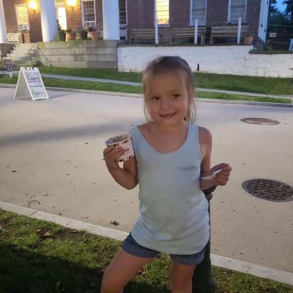 Meet your Posher, Christine - Picture 1 of 1